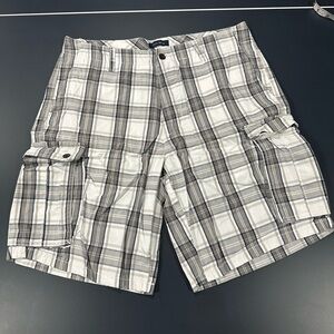 Club Room Men’s Cargo Shorts Size 32 White Plaid